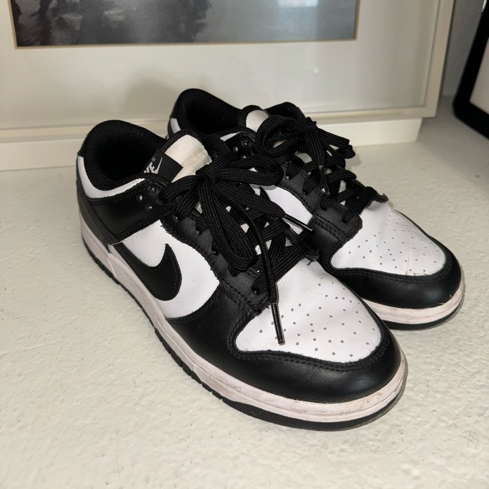 Nike Panda Dunks
